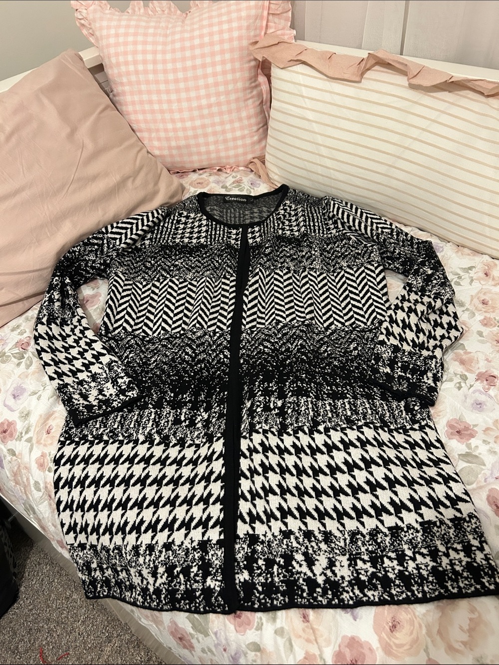 Classic Black & White Patterned Women’s long Cardigan Sweater